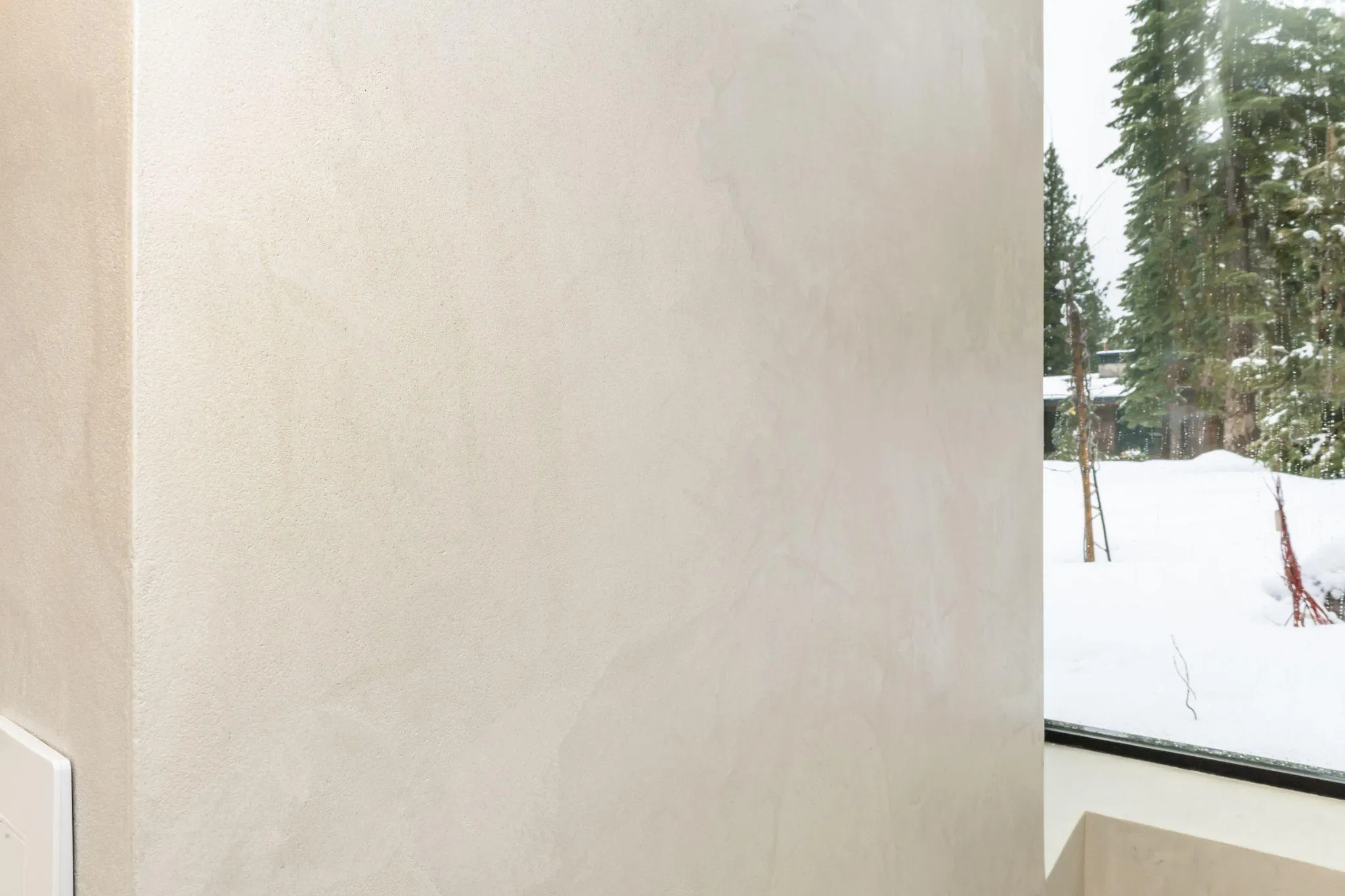 Wall-to-Floor Waterproof finish by Rebel Venetian — Truckee & Tahoe (4)